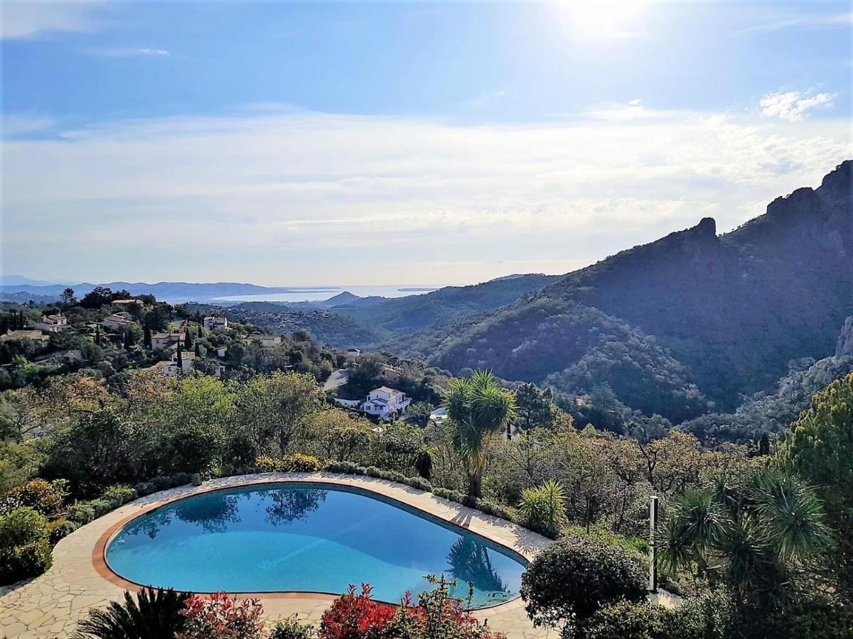 L'esterel Avec Piscine Vue 6 Pers *