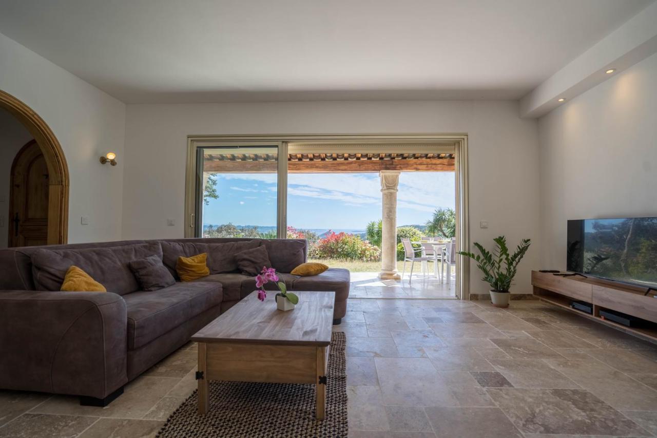 L'esterel Avec Piscine Vue 6 Pers Hébergement de vacances Fréjus