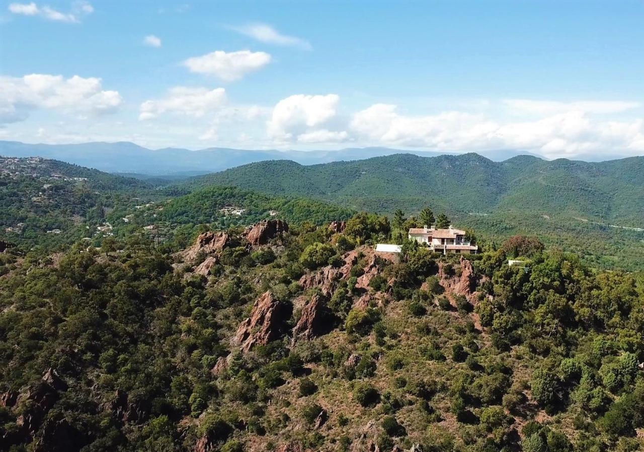 L'esterel Avec Piscine Vue 6 Pers Ferienhaus Fréjus